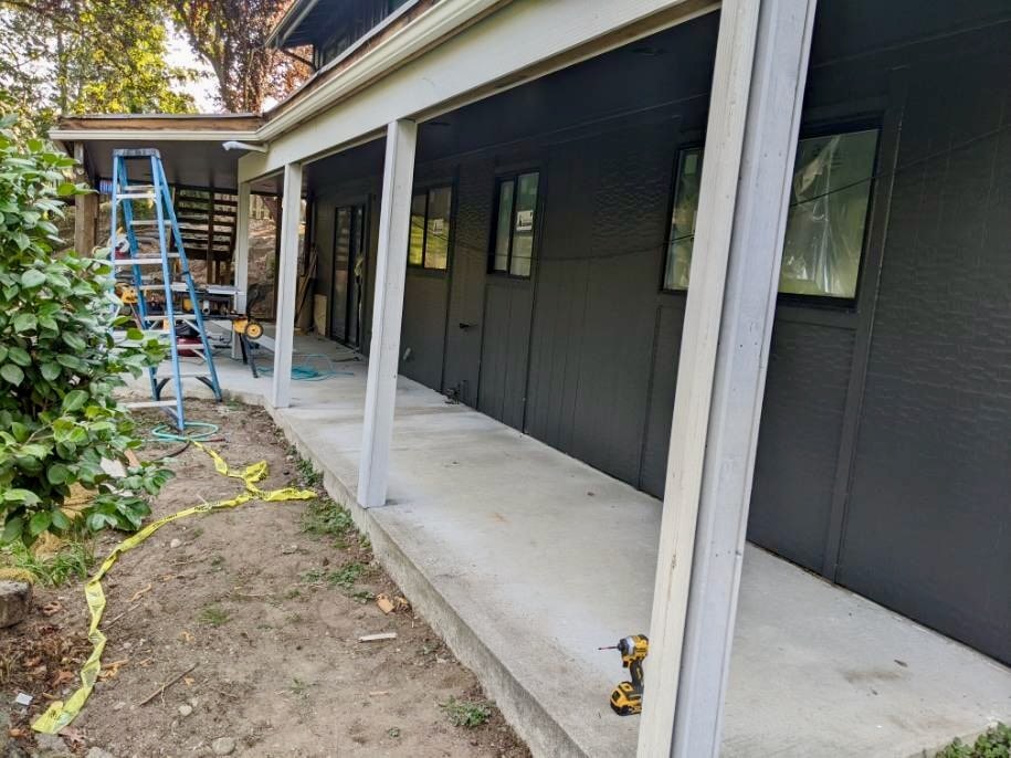 Dry rot repair and exterior restoration on a Seattle-area home (photo 2 of 40)