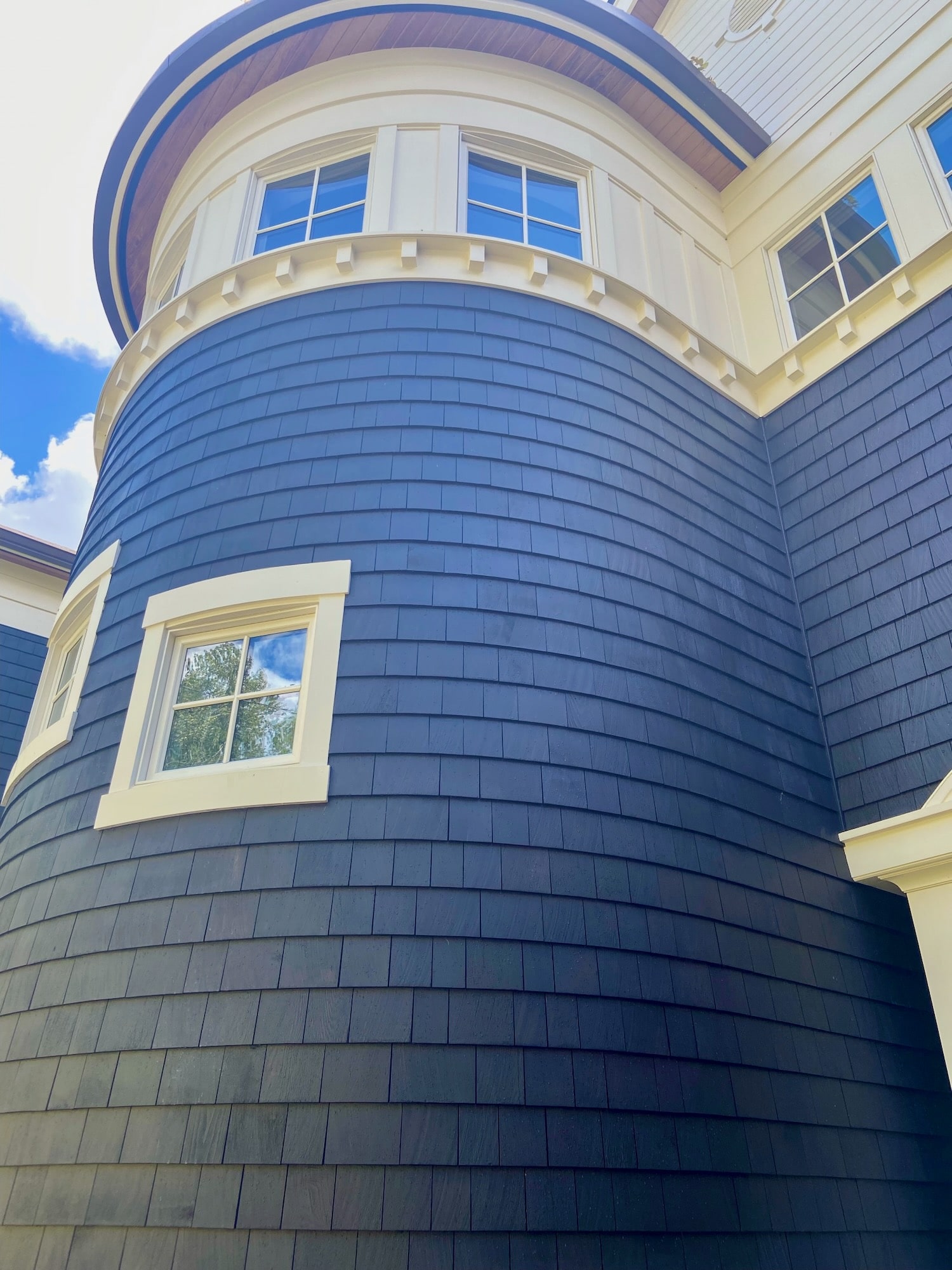 Dry rot repair and exterior restoration on a Seattle-area home (photo 6 of 40)