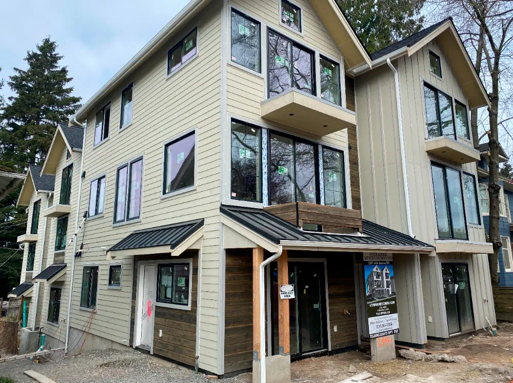 Replaced exterior trim and finished siding on a Seattle-area building (photo 6 of 7)