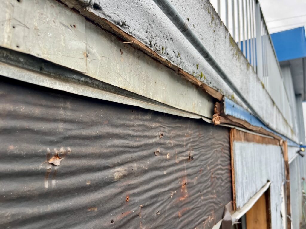 rotting trim on a house